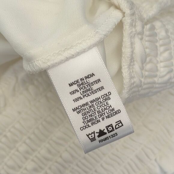 1. State Off White Smocked Blouse sz Medium - Picture 6 of 8